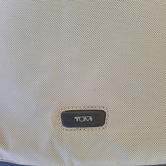 Temi T Tech crossbody - Picture 4 of 16